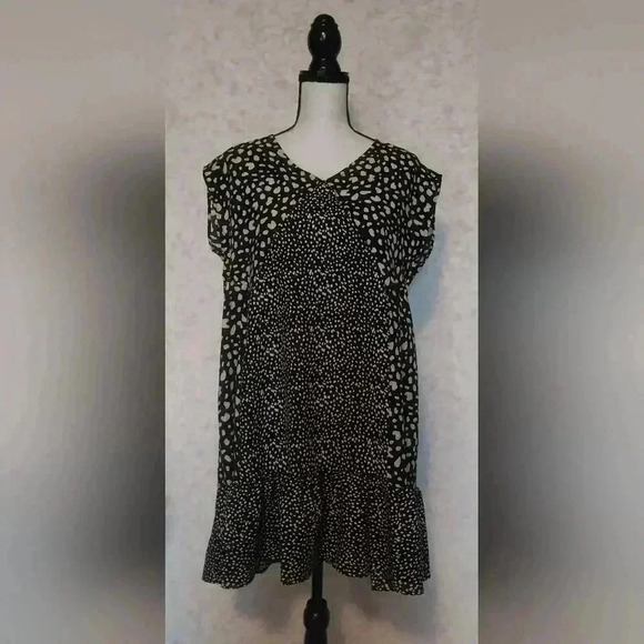 Animal Print Two Tone Blown Away Dress Size L - Picture 1 of 8